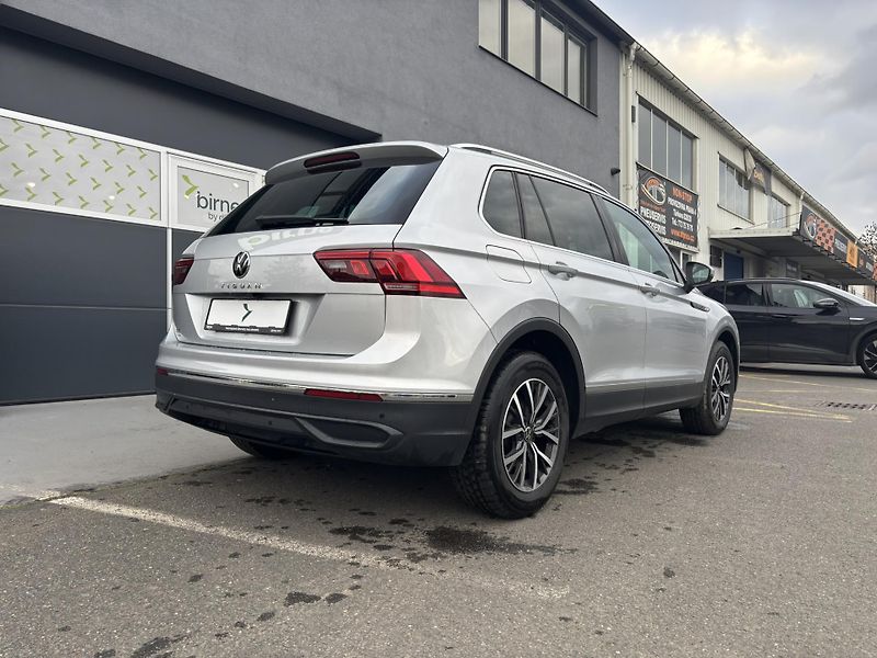 Volkswagen Tiguan (2023) Life 2.0 TDI (110 kW) AUT - fotka 3 z 20