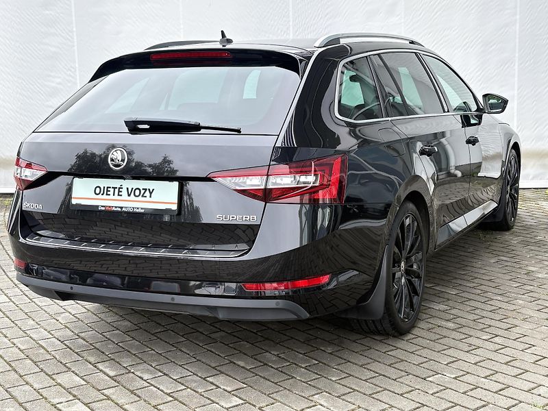 Škoda Superb Combi 1.6 TDI STYLE 88 kW M6F - fotka 2 z 30