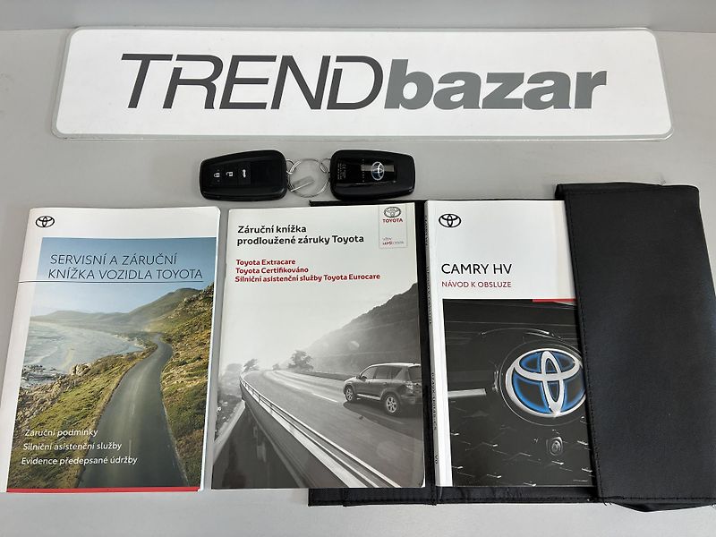Toyota Camry (2021) 2,5Hybrid Executive  - fotka 17 z 20