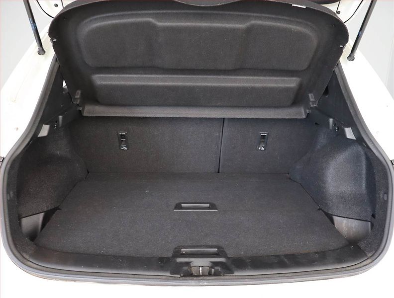 Nissan Qashqai (2018) 1.6 dCi, Automat, Serv.kniha - fotka 13 z 22