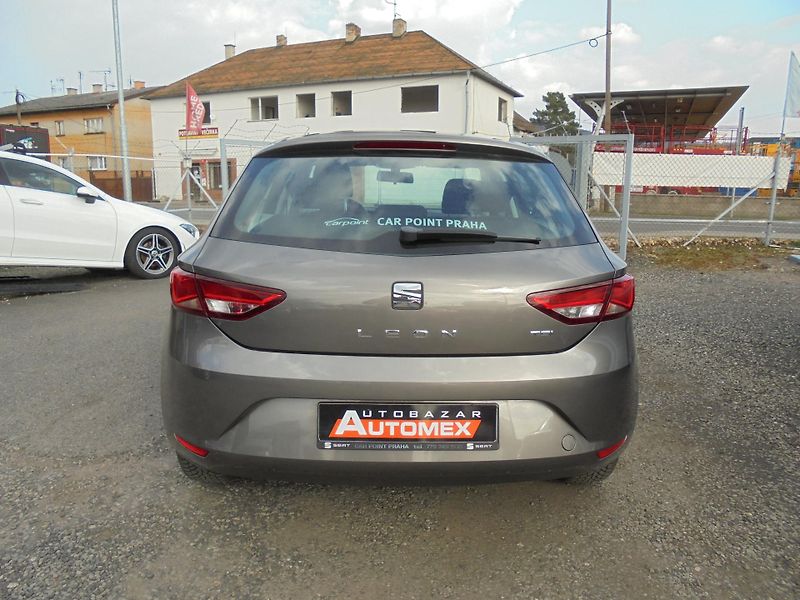 Seat Leon (2017) 1.2 TSI- ČR-1.MAJITEL-SERVISKA - fotka 6 z 11
