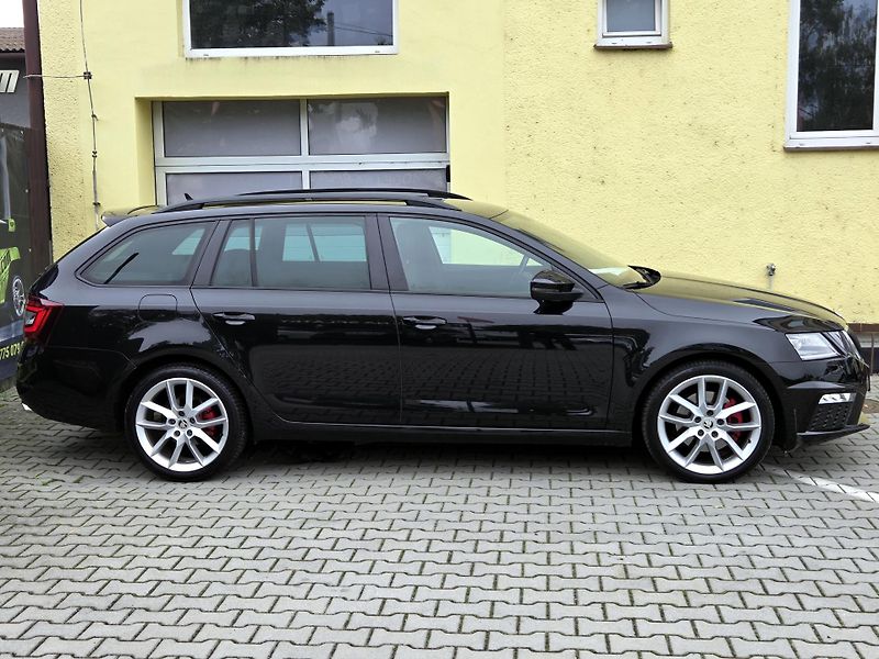 Škoda Octavia TDi RS,CEBIA *SERV.KNÍŽKA*  - fotka 9 z 48