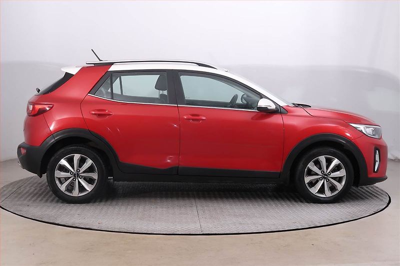 Kia Stonic (2023) Exclusive 1.0 T-GDI, EXCLUSIVE - fotka 6 z 20