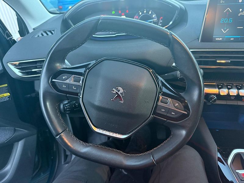 Peugeot 5008 ACTIVE 1.2PT 130 MAN6 7míst - fotka 2 z 11