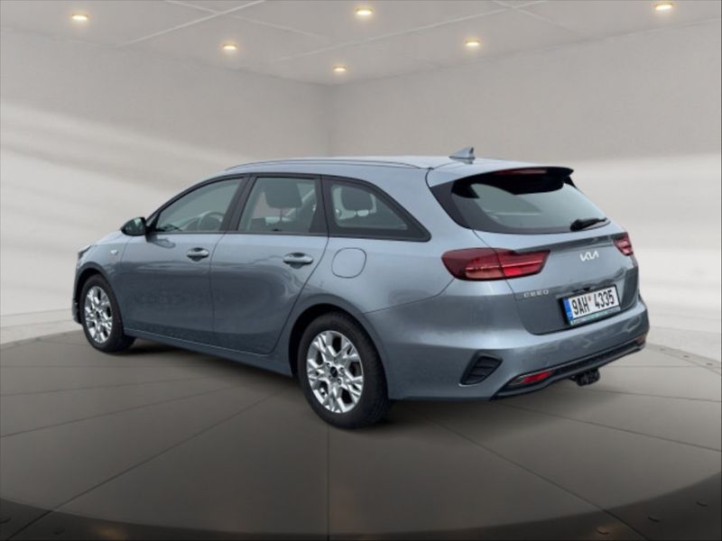 Kia Ceed 1,5 T-GDI 118 Fresh - fotka 3 z 10