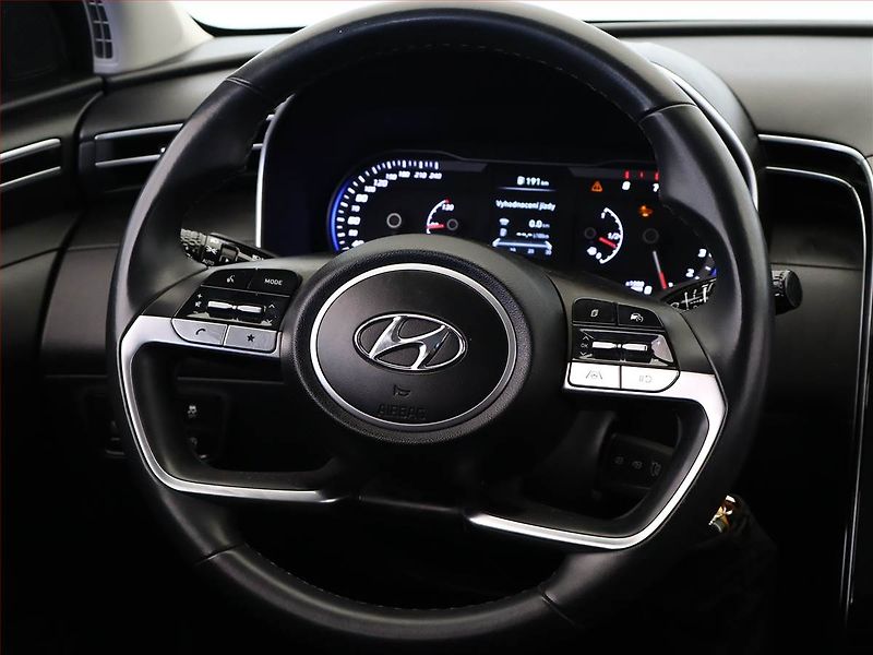Hyundai Tucson (2021) 1.6 T-GDI - fotka 12 z 14