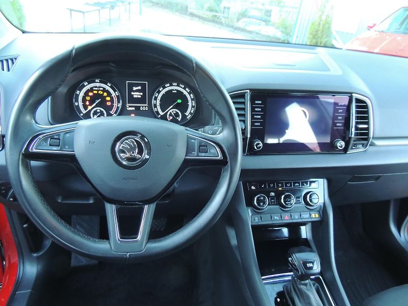 Škoda Karoq (2020) 1.5TSI,110kw,DSG,TZ,ČR,1maj. - fotka 19 z 45