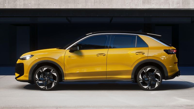 Volkswagen T-Roc R-Line 1,5 eTSI 110 kW 7DSG - fotka 3 z 9
