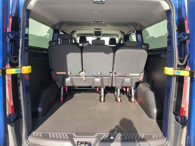 Ford Transit Custom (2014) 2.2TDCi L2 9míst, ČR, TREND - fotka 7 z 17