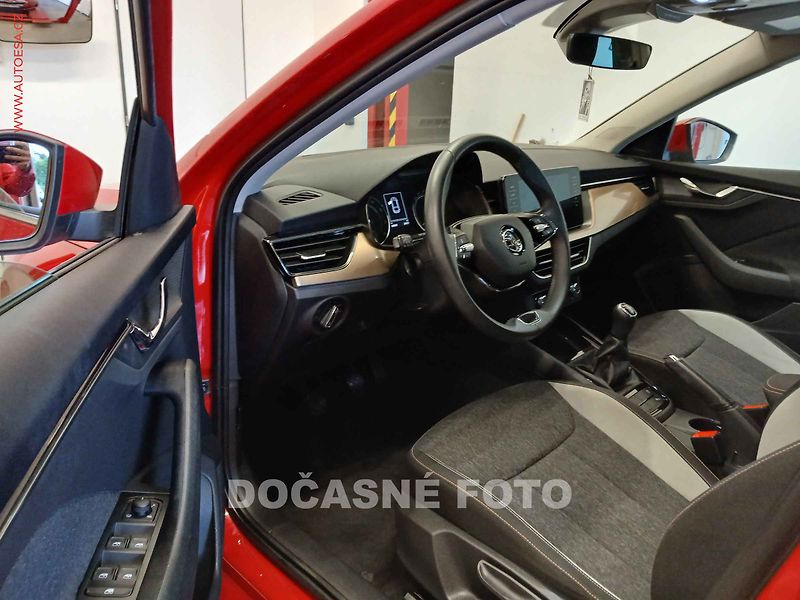 Škoda Scala (2023) 1.0 TSi, 2.maj,ČR, LED - fotka 2 z 3