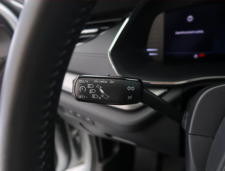 Škoda Octavia (2023) Ambition 2.0 TDI, digi klima - fotka 21 z 24