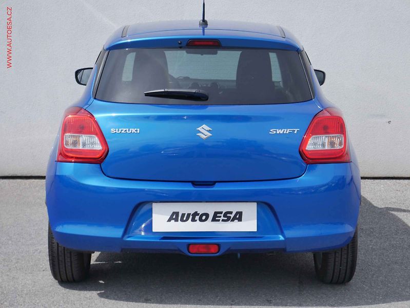 Suzuki Swift (2019) 1.0 Boosterjet, ČR, AC - fotka 5 z 18