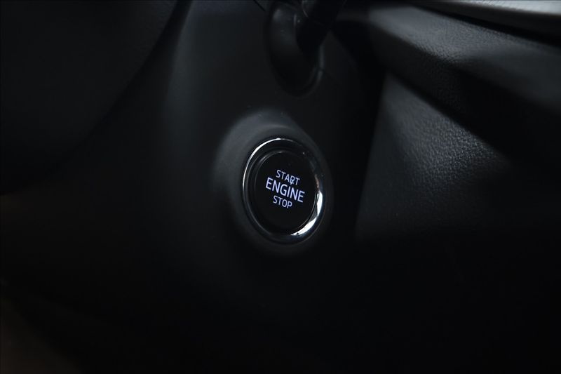 Škoda Octavia 2,0 TDI 1. MAJ ČR VÝHŘEV DPH - fotka 26 z 42