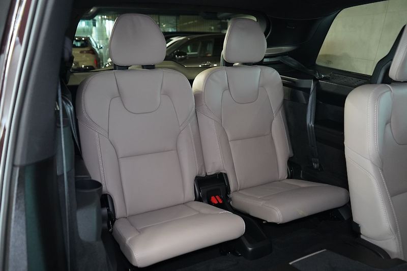Volvo XC90 T8 PLUS Bright, Vzduch, 360° - fotka 48 z 50