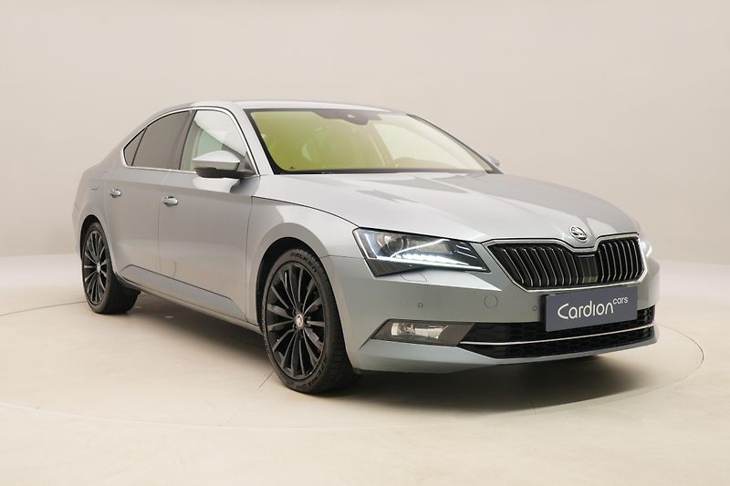 Škoda Superb 2.0TDI 140kW STYLE 4x4 DSG CZ - fotka 14 z 52