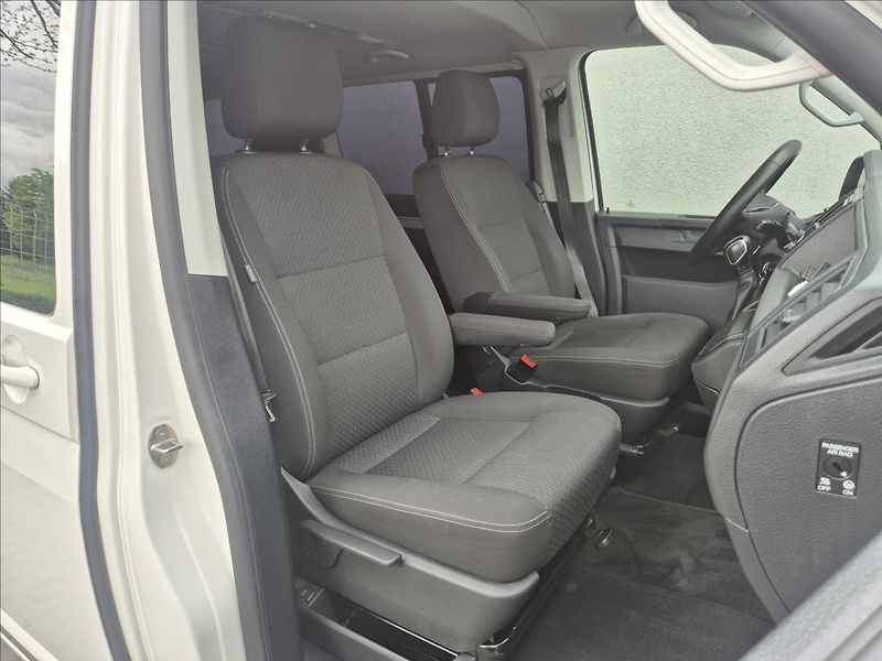 Volkswagen Multivan (2016) 2,0 TDI DSG 110Kw Webasto - fotka 25 z 39