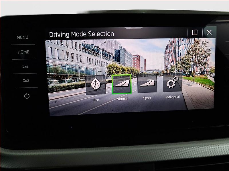 Škoda Kamiq (2021) Ambition Plus 1.0 TSI - fotka 17 z 22