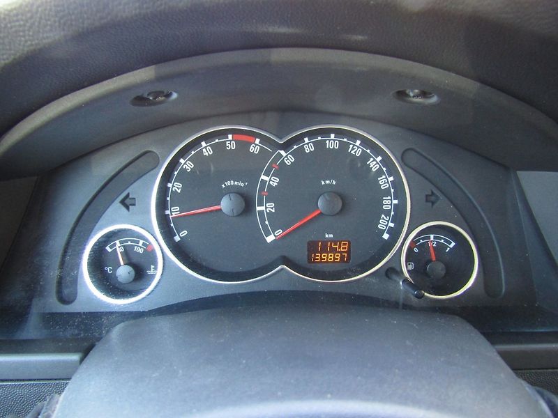 Opel Meriva (2009) 1.7 CDTi 74kW - fotka 28 z 35