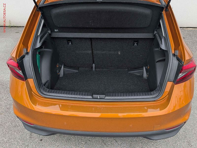 Škoda Fabia (2021) 1.0 TSi, 1.maj,ČR, LED, NAVI - fotka 7 z 20