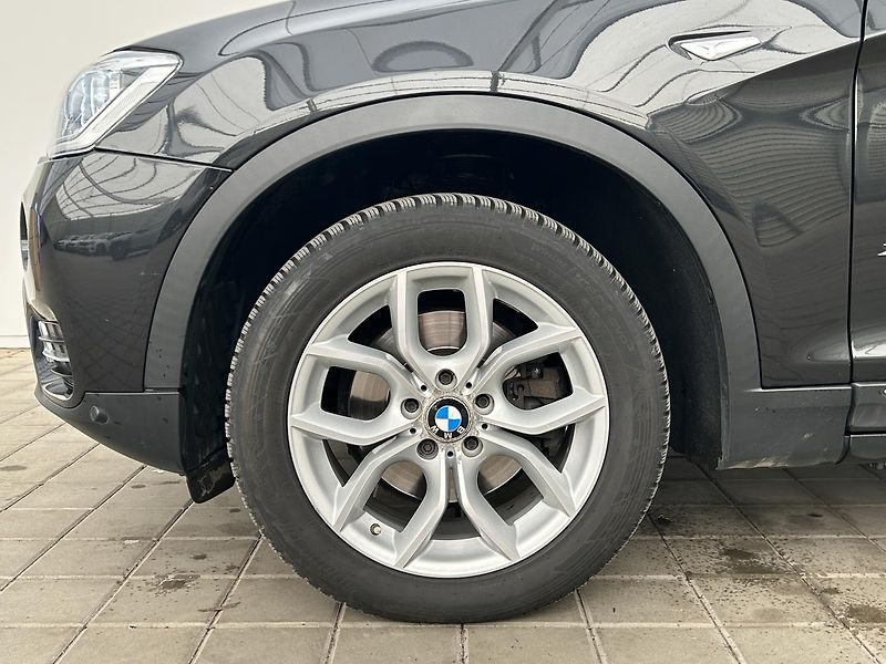 BMW X3 2.0 D 4x4 XLINE - fotka 9 z 29