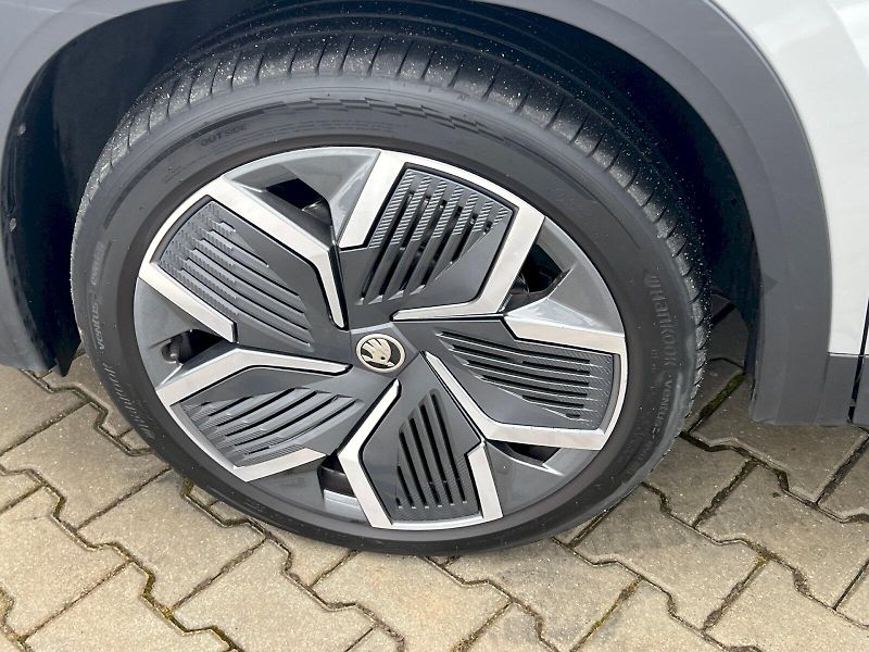 Škoda Kodiaq (2024) SELEC 4X4 TD 142/2.0 A7A - fotka 31 z 31