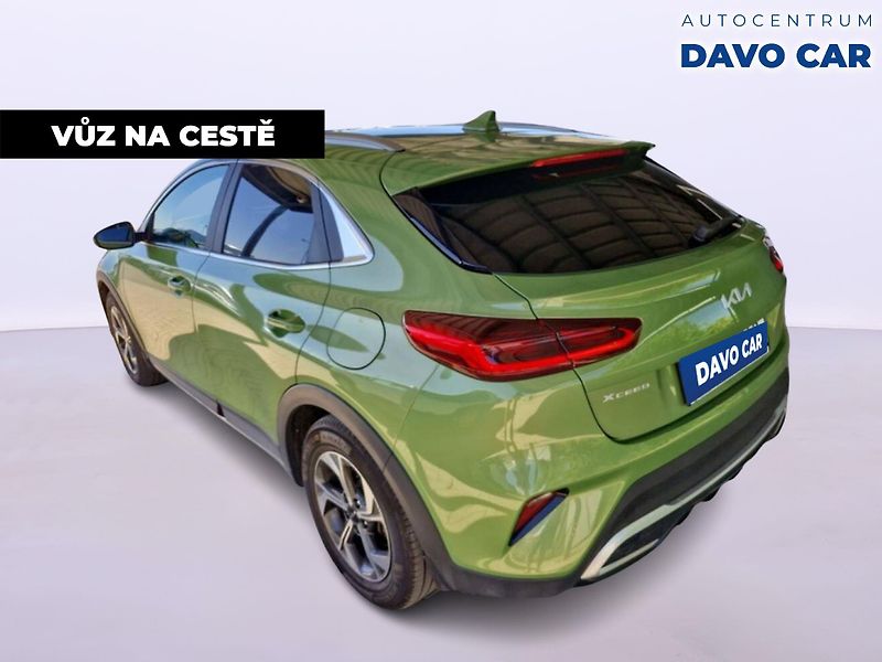 Kia XCeed 1,5 T-GDI 118 kW Exclusive DPH - fotka 4 z 12