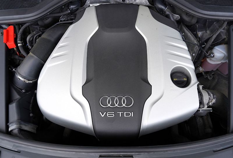Audi A8 3.0 TDI Quattro/Tiptr./Matrix/ - fotka 10 z 50