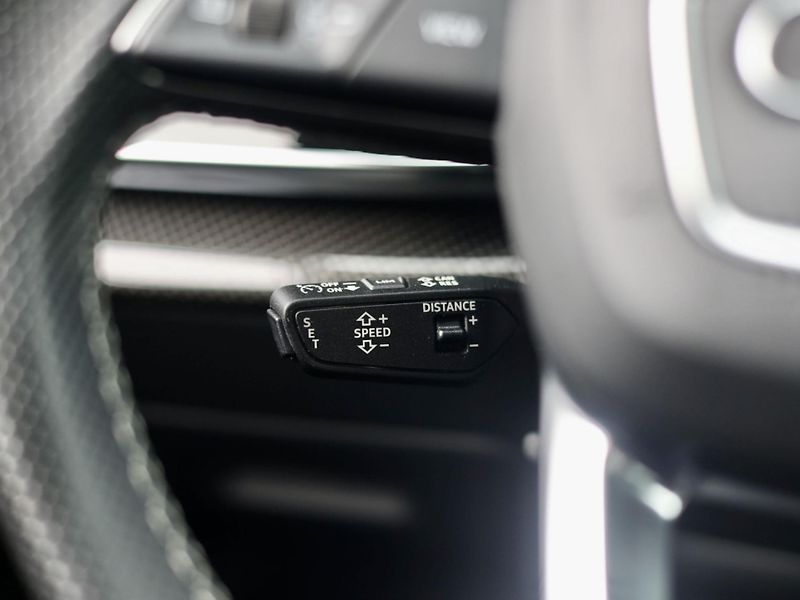 Audi Q7 (2022) 60 TFSIe Quattro Competition - fotka 27 z 42