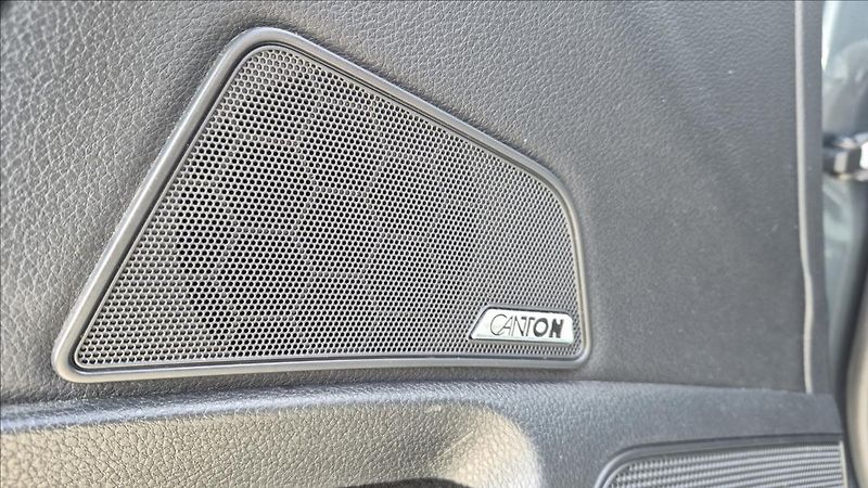 Škoda Superb 2,0 TDi 140 KW DSG STYLE ČR - fotka 19 z 25