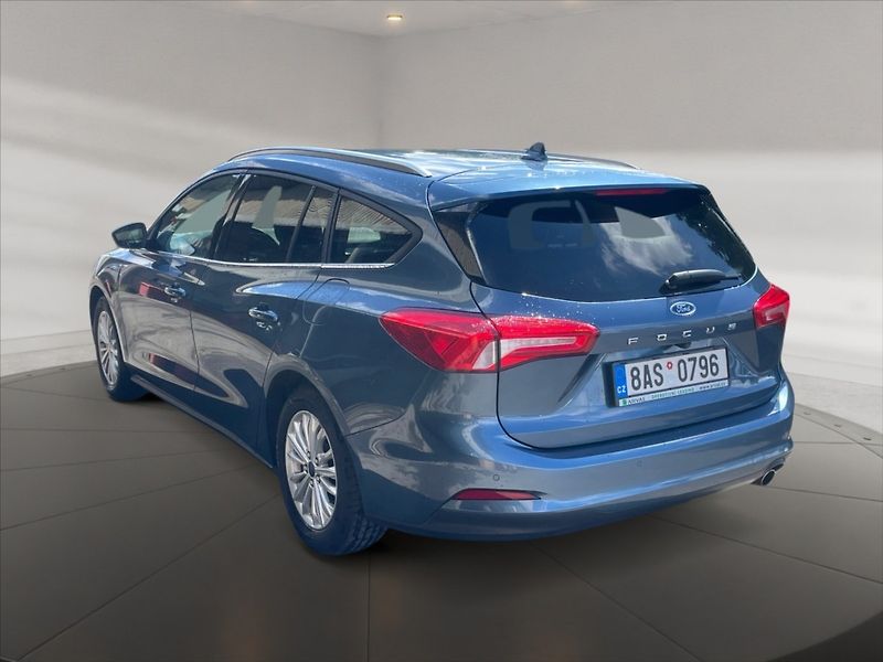 Ford Focus 1,5 EBl.120 Titanium - fotka 4 z 11