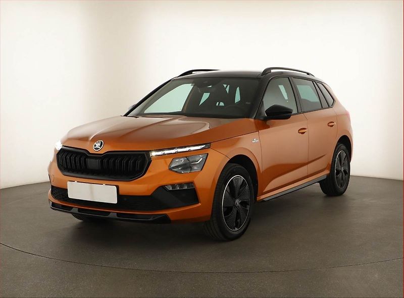 Škoda Kamiq (2025) 1.0 TSI, MONTE CARLO, AUTOMAT - fotka 2 z 16