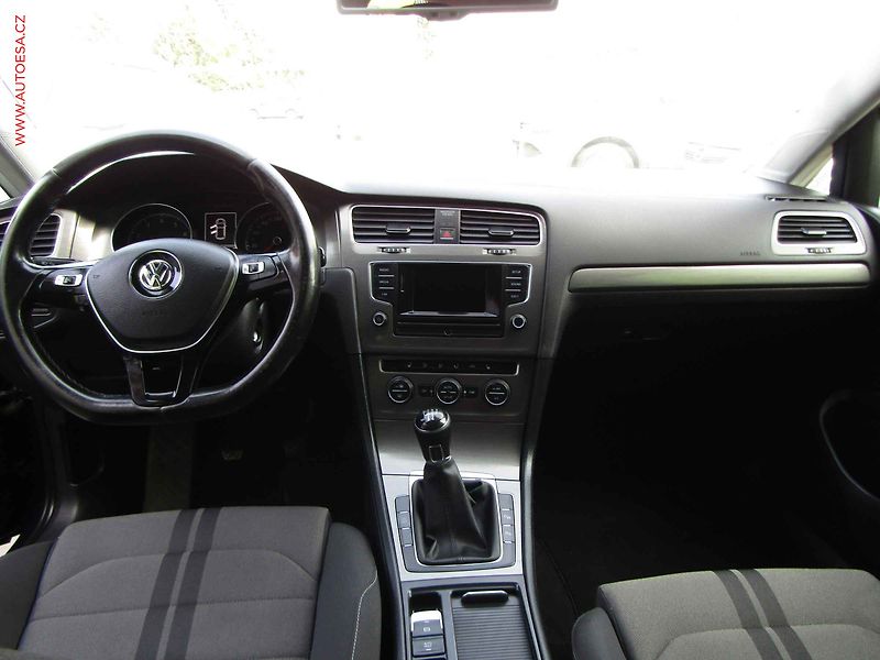 Volkswagen Golf (2013) 1.2 TSi, STK8/28 - fotka 8 z 17