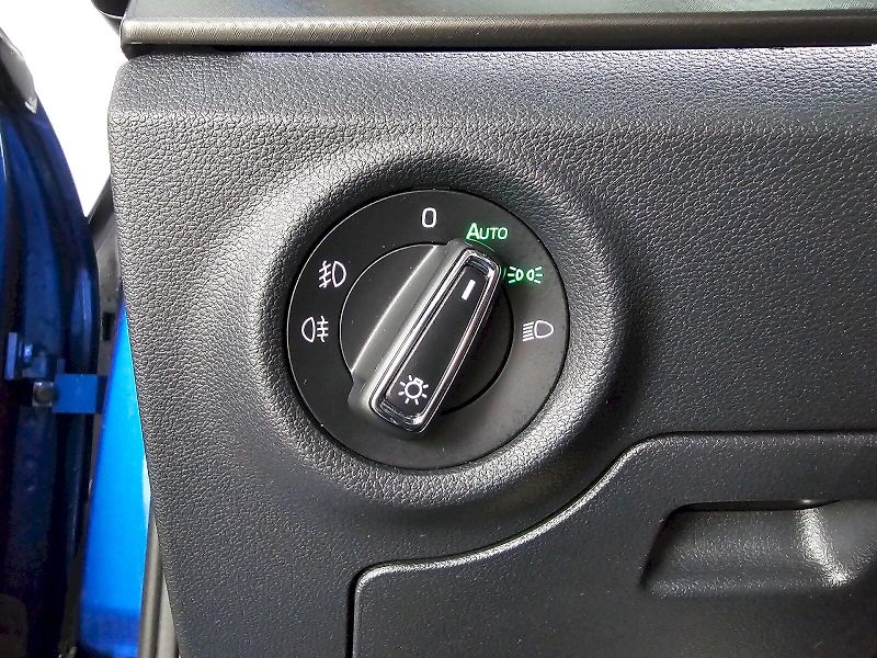 Škoda Kamiq (2022) 1.0TSI 81kW DSG STYLE - fotka 21 z 30