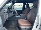 Toyota Land Cruiser INVINCIBLE 2.8D-4D 204k 4x4 AT - náhled 17