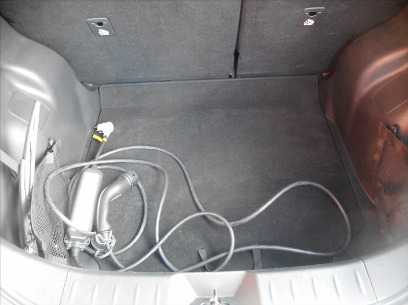 Nissan Leaf 0,0 N-Connecta - fotka 23 z 27
