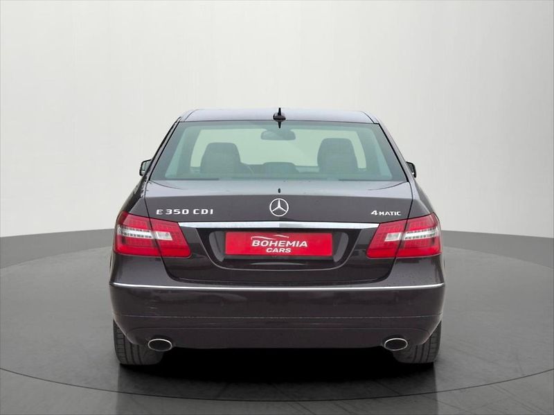 Mercedes-Benz Třídy E 3,0 350 CDi 4Matic ČR kůže AUT - fotka 6 z 15