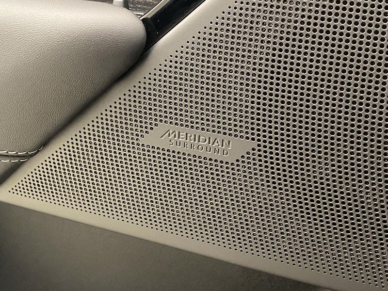 Land Rover Range Rover Velar (2026) D300 AUTOBIOGRAPHY AWD - fotka 49 z 51