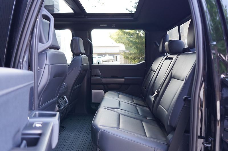 Ford F-150 (2026) Lariat 5,0 298 kW - fotka 24 z 56