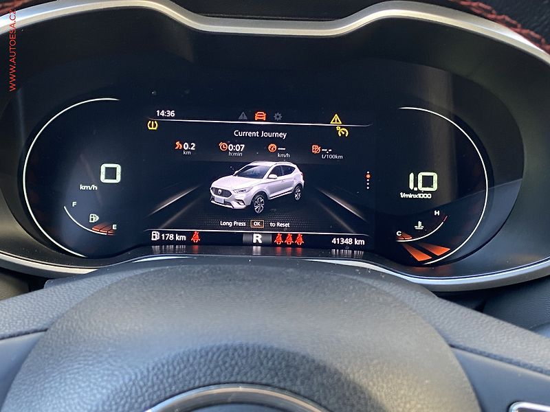 MG ZS (2022) 1.0 T-GDi, ČR, AT, LED - fotka 17 z 19