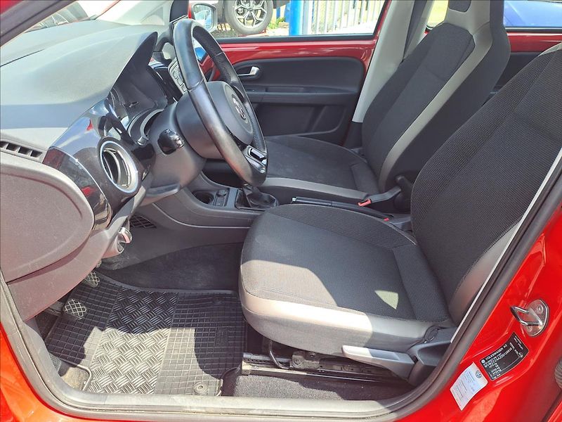 Volkswagen up! 1,0 i CNG - fotka 5 z 14
