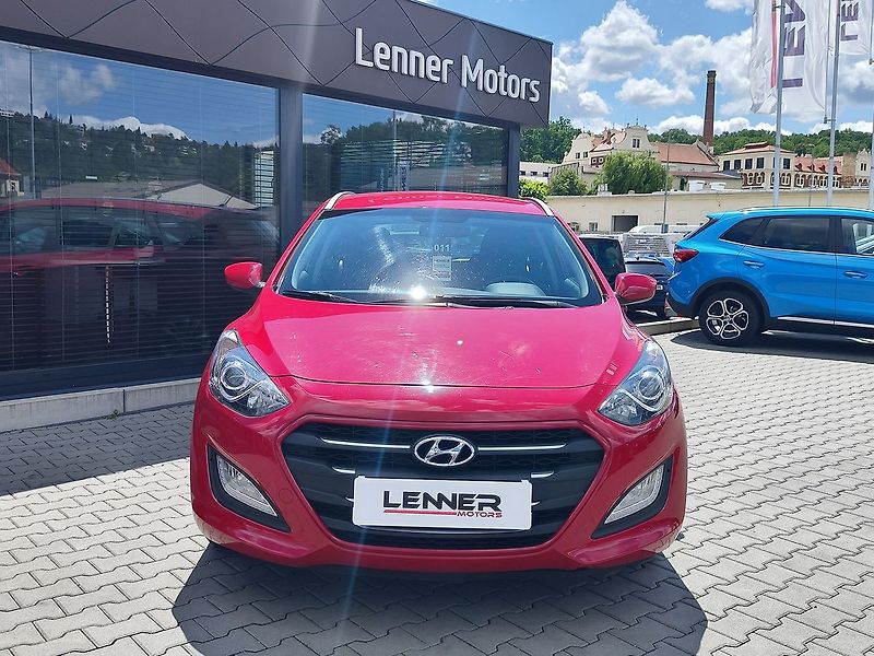 Hyundai i30 1.6i/88kW - fotka 2 z 25
