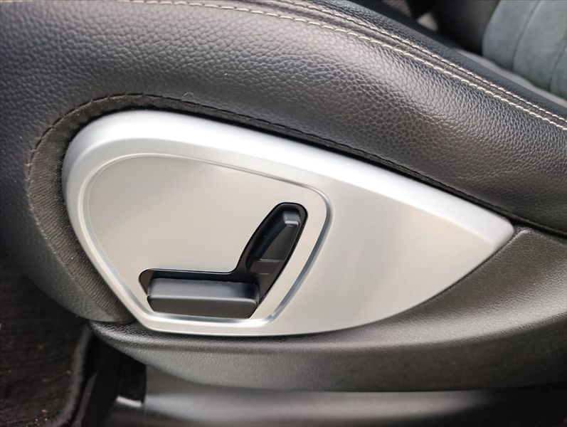 Mercedes-Benz Třídy M 3,0 320 CDi 4Matic,Navi,Xenony - fotka 27 z 36