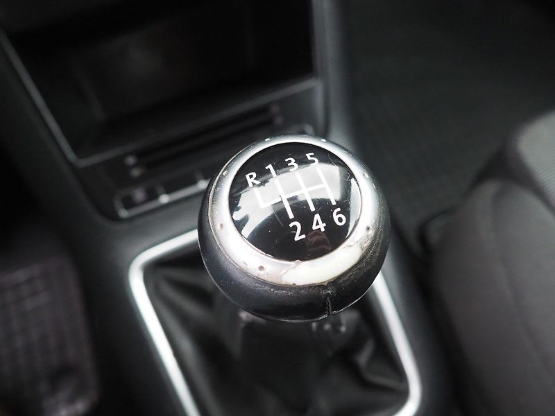 Volkswagen Tiguan (2008) 2.0 TDI, 125kW, 4Motion - fotka 27 z 31