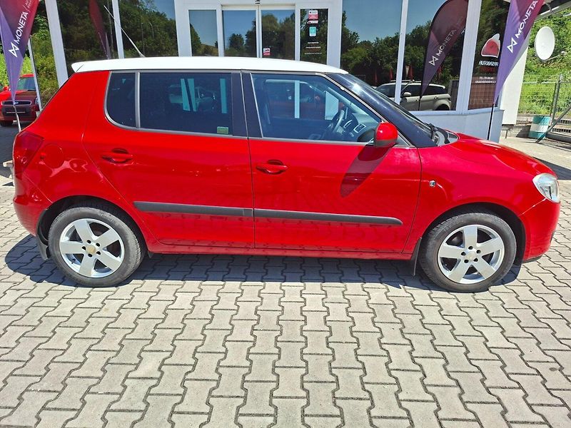 Škoda Fabia (2010) 1.2i 51kW -NEHAV.-SERVISOVÁNO! - fotka 9 z 33