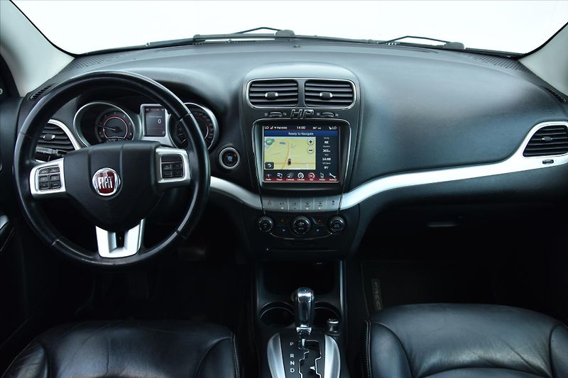 Fiat Freemont 2.0 MJT 125kW 4x4 7-MÍST ČR - fotka 15 z 31