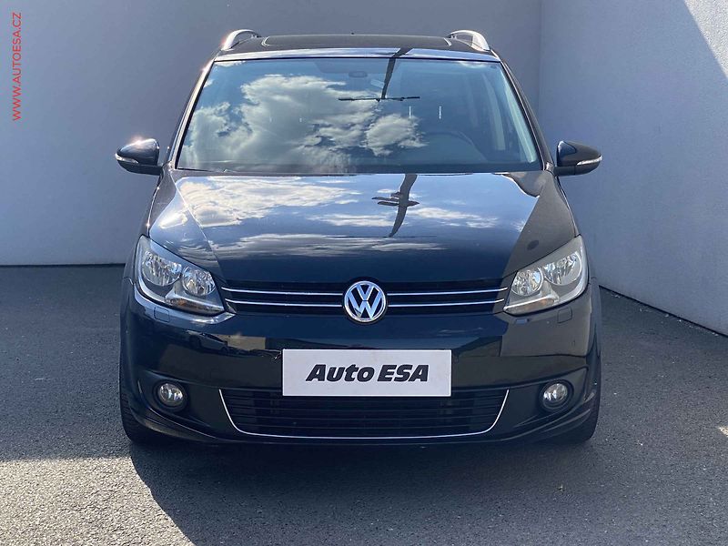 Volkswagen Touran (2014) 1.4 TSi, CUP, navi, panor - fotka 2 z 17