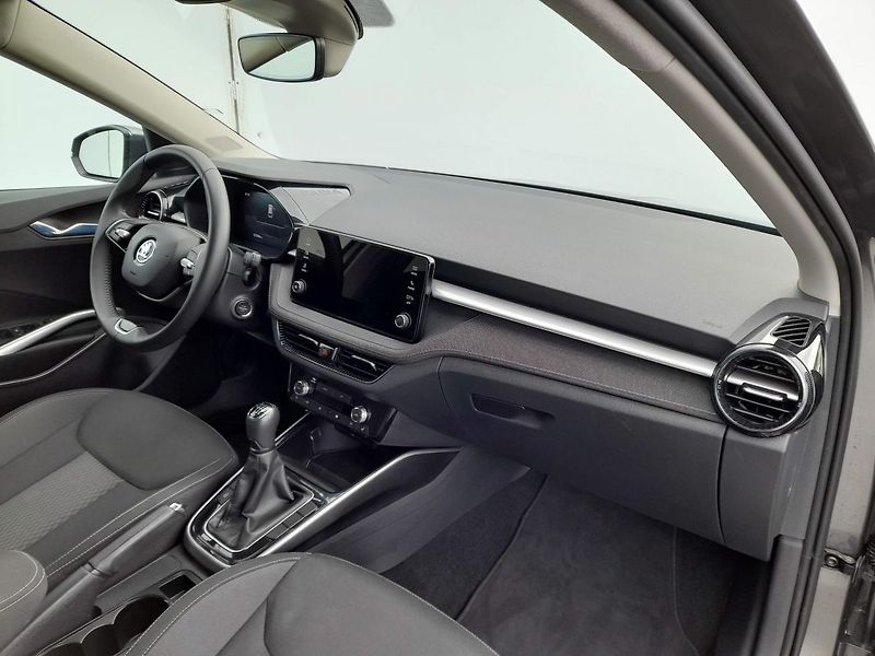 Škoda Fabia Top Selection 1.0 TSI 85kW 6MP - fotka 17 z 20