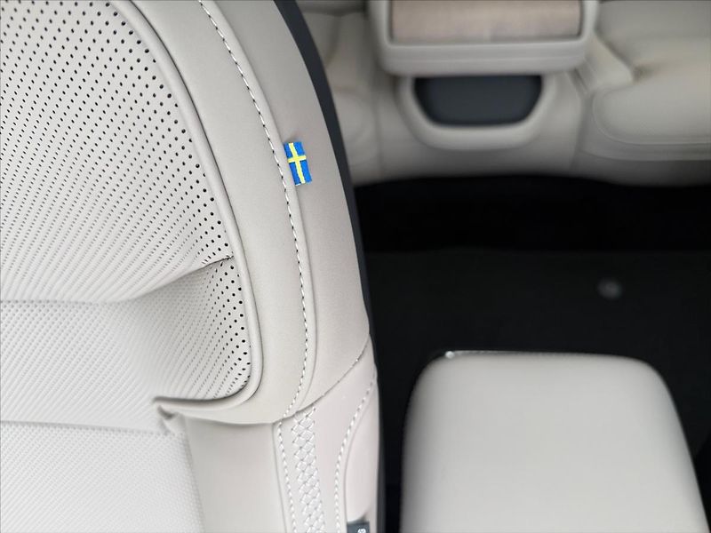 Volvo ES90 Ultra RWD Ext. Range 0525 - fotka 14 z 14