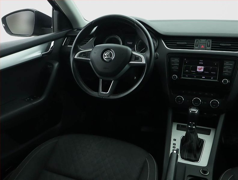 Škoda Octavia (2016) 1.4 TSI, Automat, Serv.kniha - fotka 7 z 16