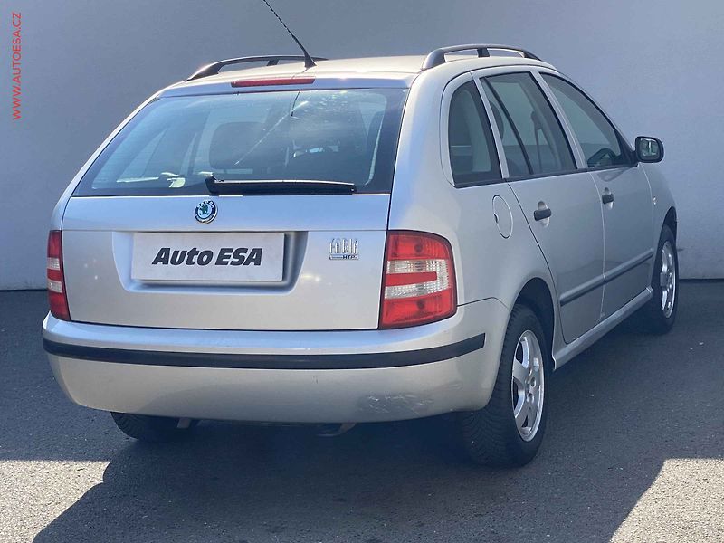 Škoda Fabia (2005) 1.2i, ČR, AC, STK5/28 - fotka 4 z 15
